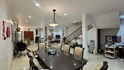 Mayflower Gardens (D20), Terrace #564994421